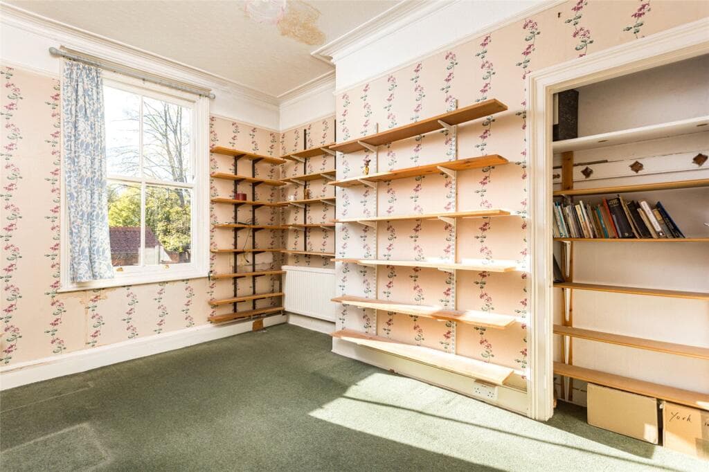 4 bedroom terraced house for sale in Portland Street, York, North Yorkshire, YO31 Image 4