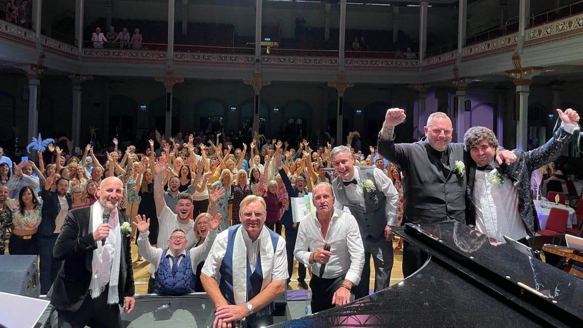 The Cloughton Rat Pack Presents The NYE Hospice Hootenanny!