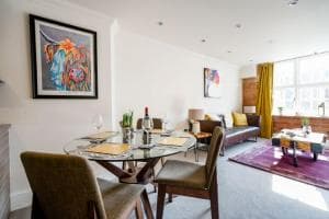 Accommodation at Cocoa River with allocated parking in york