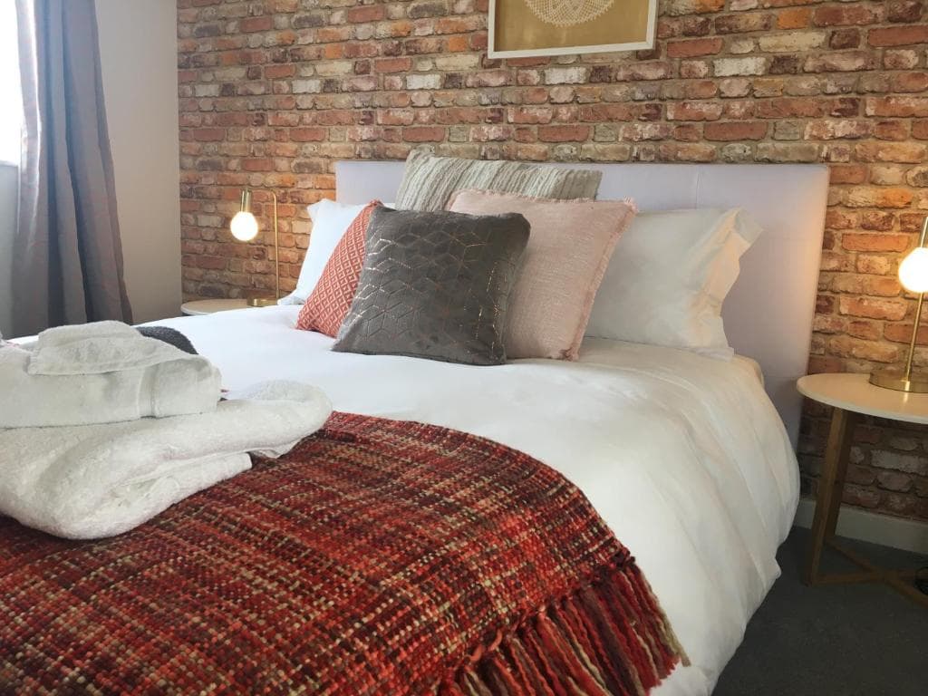 Accommodation at Central york apartment * gold sofa* parking sometimes available in york