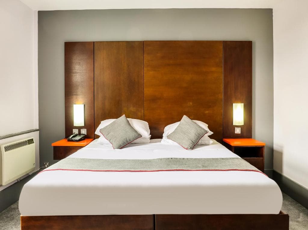 Accommodation at OYO Flagship Sheffield Metropolitan in sheffield