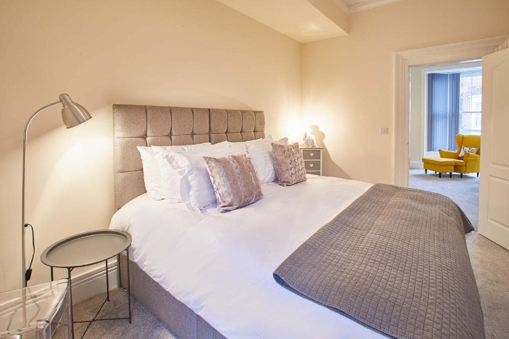 Accommodation at Host & Stay - The Funky Robin Apartment in whitby