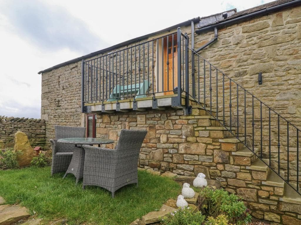 Accommodation at Melsome, Settle in settle