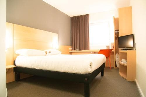 Accommodation at ibis Hull City Centre in hull