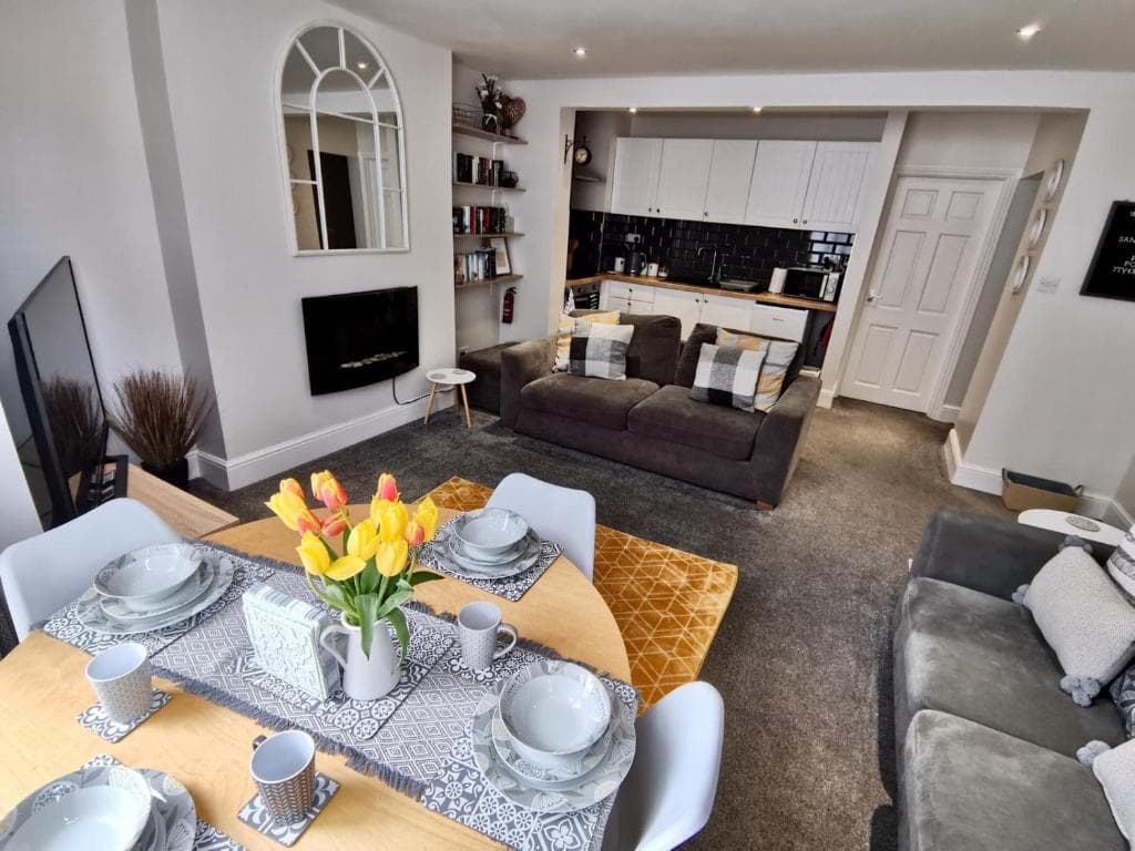 Accommodation at Sandalwood Apartment - Saltburn by the Sea in saltburn