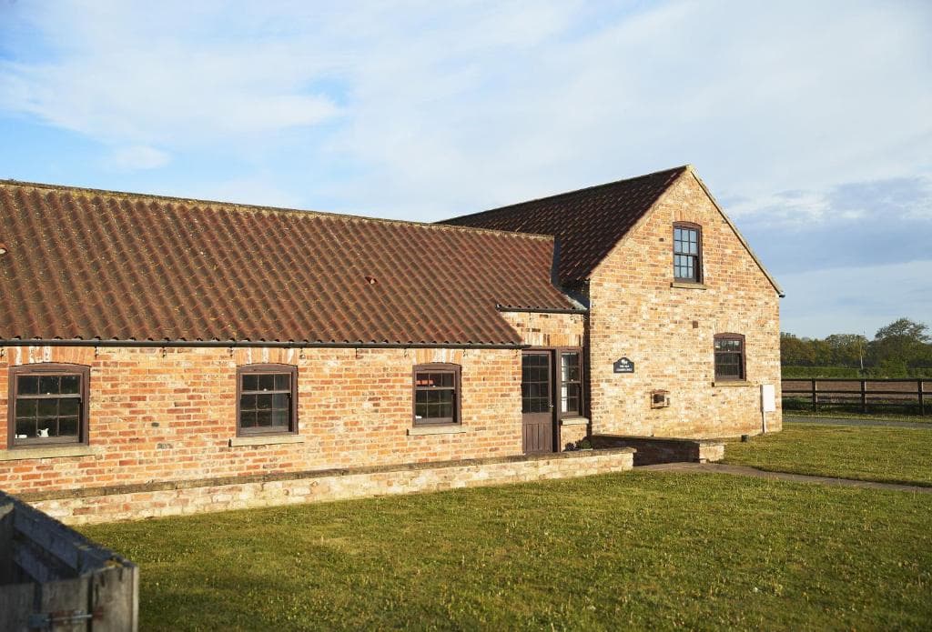 Accommodation at The Old Combine Shed in huby