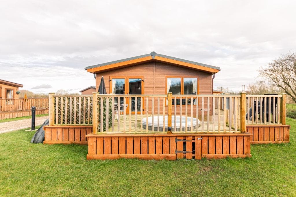 Accommodation at Springwell Lodge With Hot Tub in malton