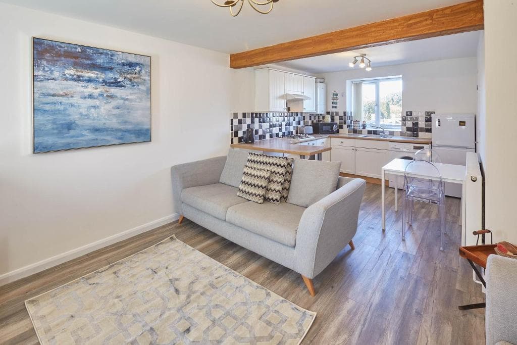 Accommodation at Host & Stay - Robins Den in whitby