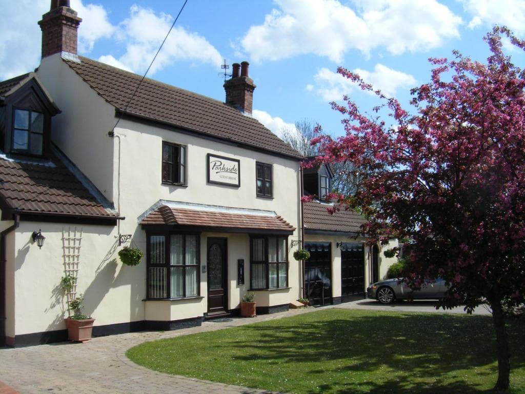 Accommodation at Parkside Guest House in pollington
