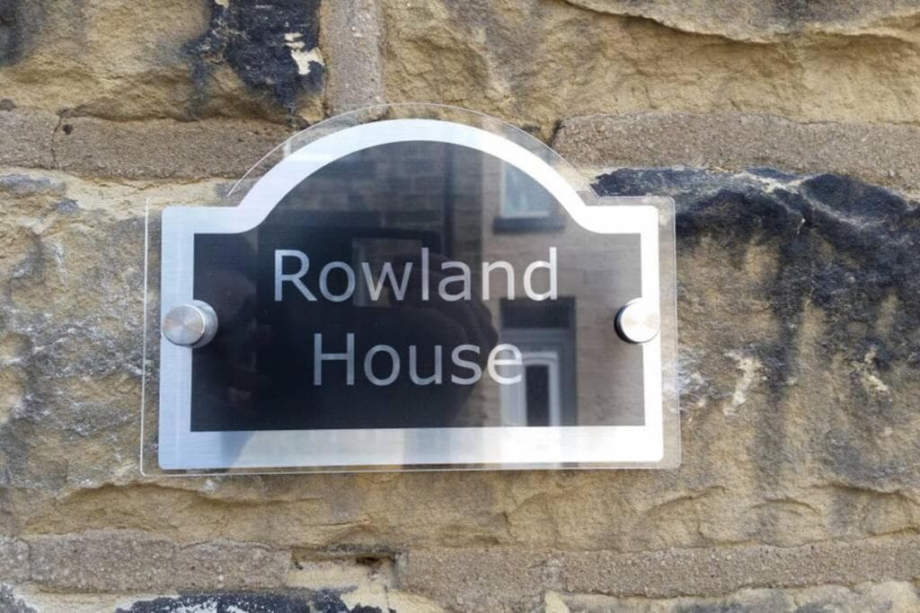 Accommodation at Rowland House - Central Skipton, Dales Gateway in skipton