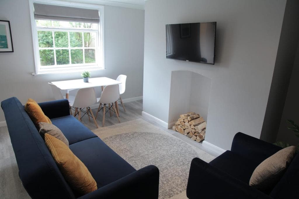 Best location NorthSouth bay Courtyard garden