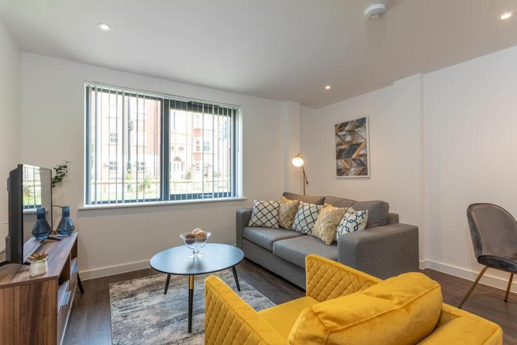 Luxurious 1 bed apartment with free parking