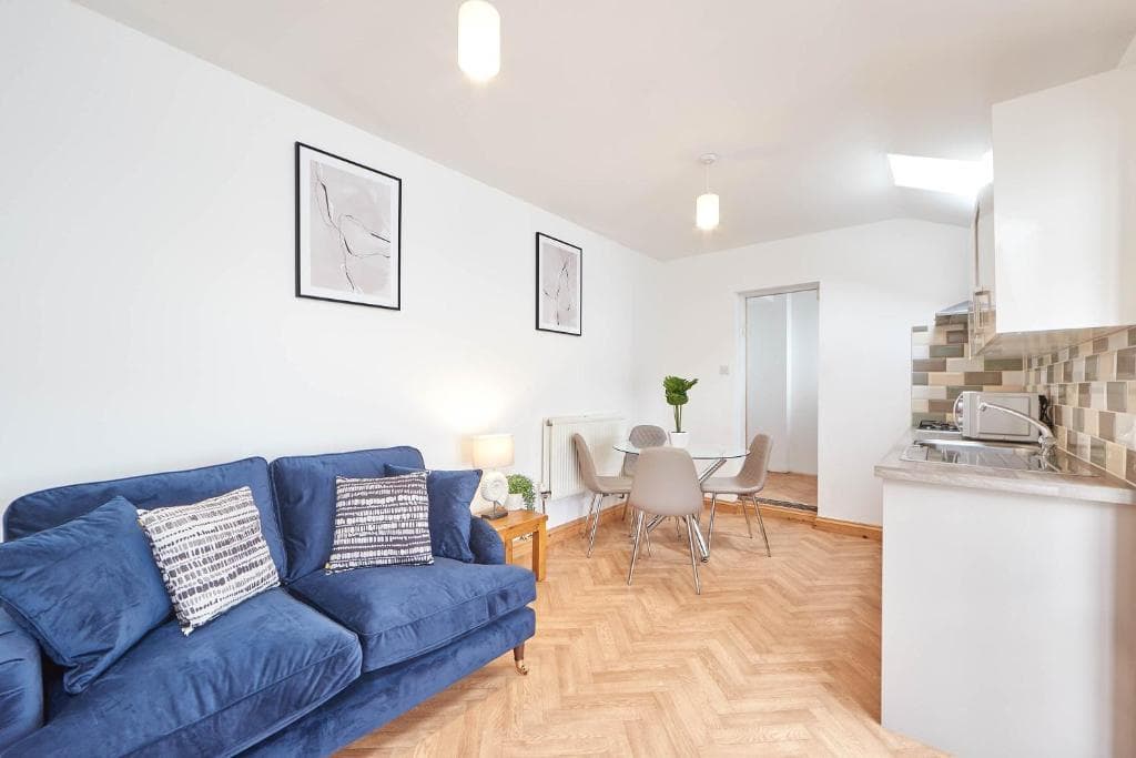 Accommodation at Host & Stay - Little Treasure in whitby