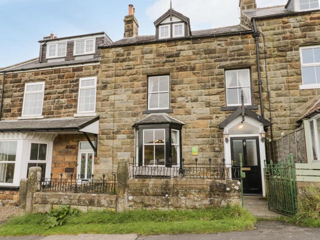 Accommodation at Hillrise in whitby