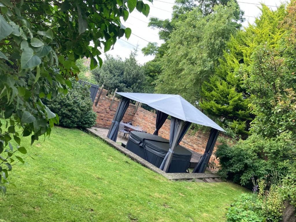 Accommodation at Seafolly with Private Hot Tub - Holiday Home Apartment South Bay Scarborough in scarborough