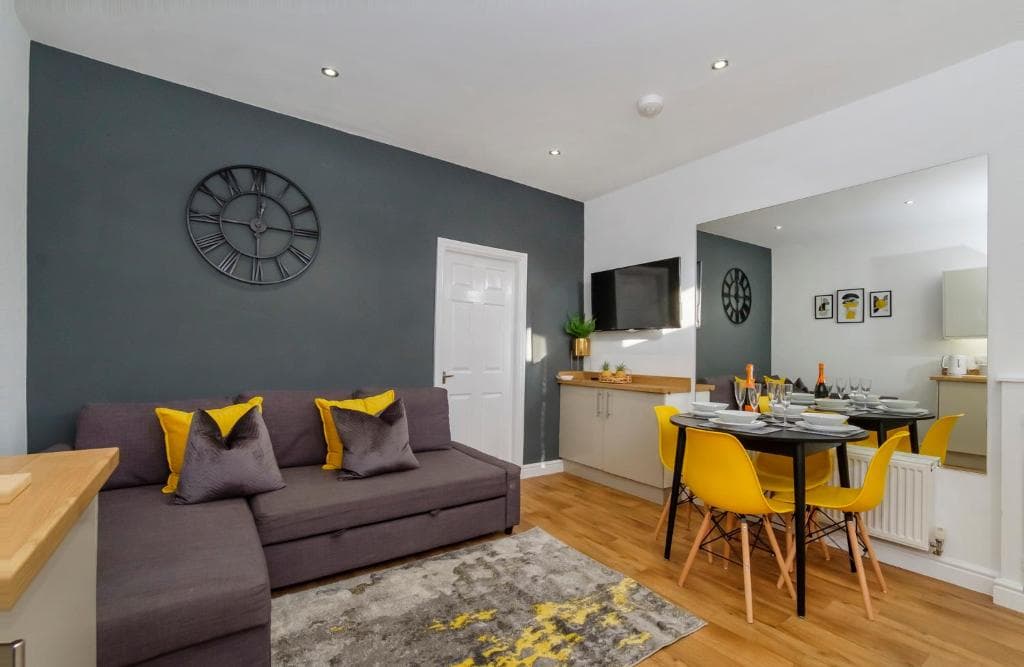 Accommodation at Henry Court Apartment 2 in york