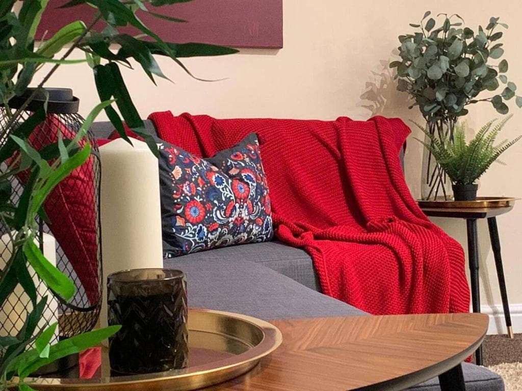 Accommodation at "The Old Forge"- 5 minutes away from motorway in bradford