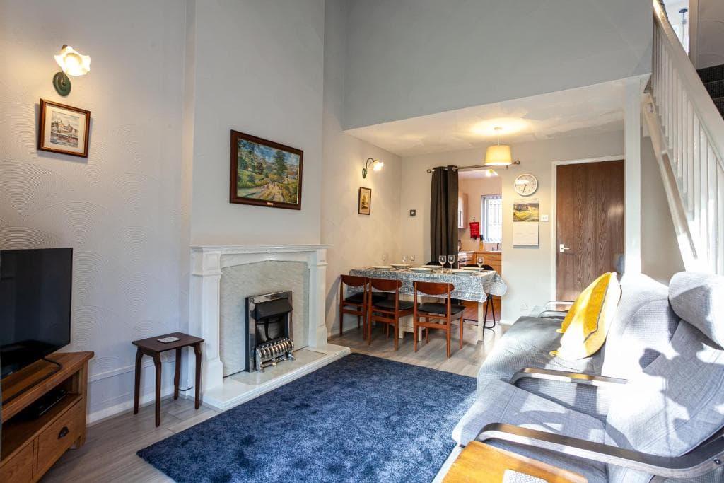 Spacious Townhouse Near the Industrial Area