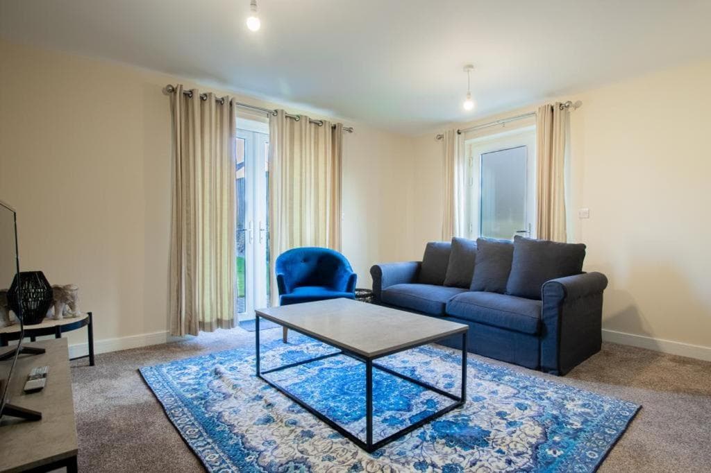 Accommodation at 3-Bed, 2 bathroom Detached House in pontefract