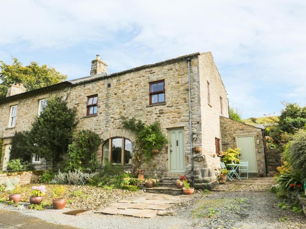 Accommodation at Barn Cottage, Leyburn in west burton
