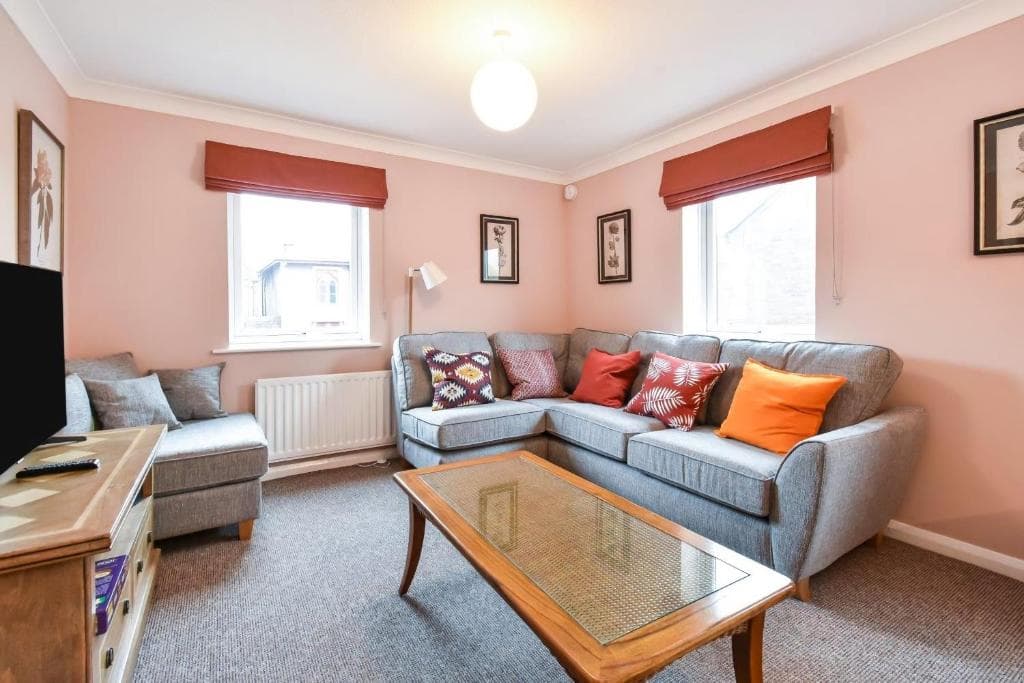Accommodation at Fewster Apartment - City Centre location with free parking in york
