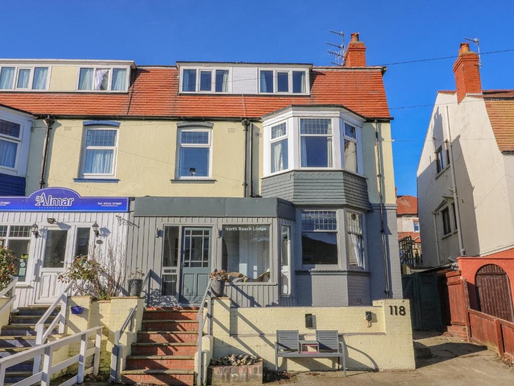 Accommodation at North Beach Lodge in scarborough