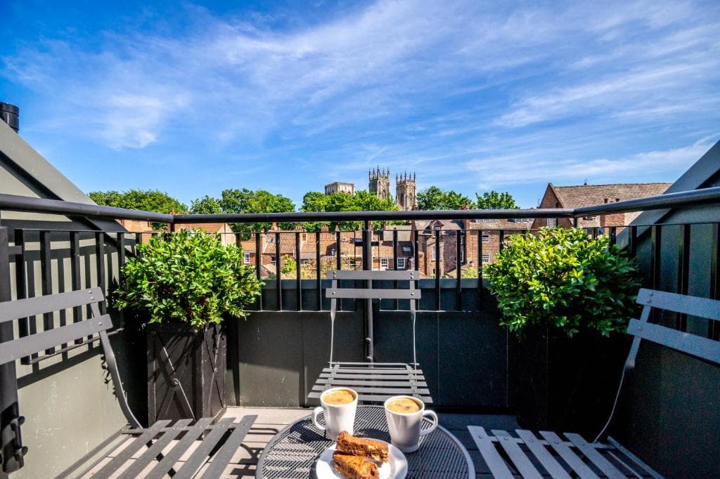 Accommodation at 5 The Quadrant in york