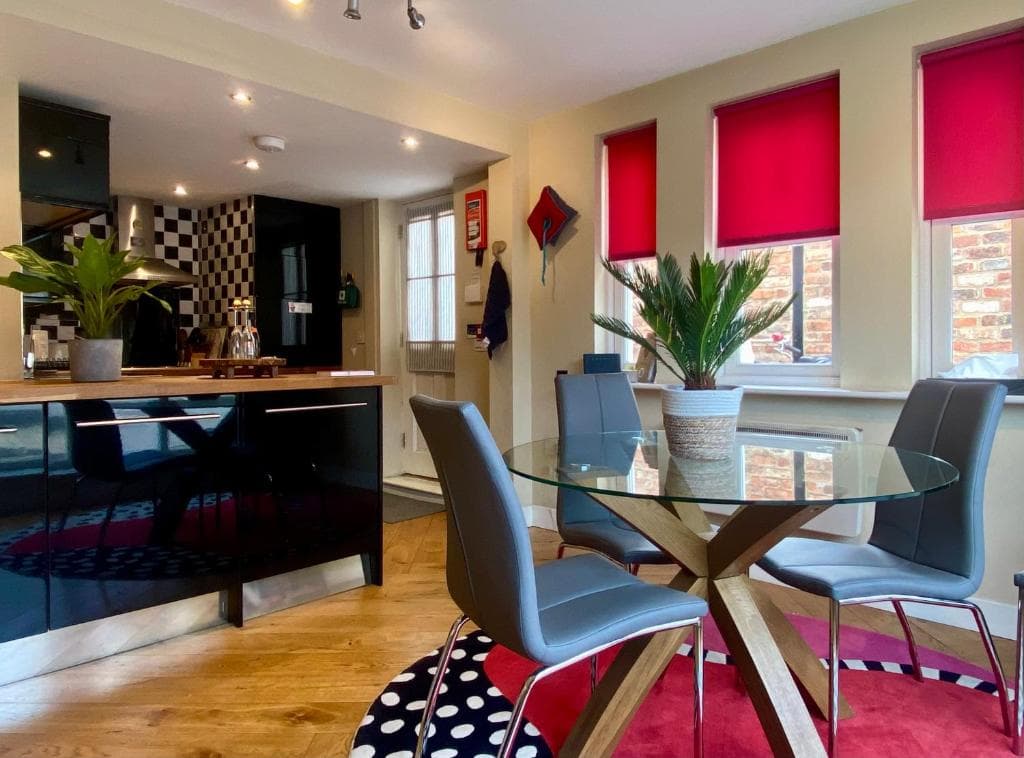 Accommodation at Easy Walk City Centre Flat with Free Parking in york