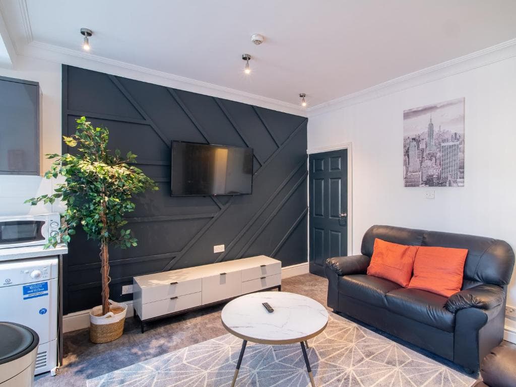 Accommodation at Sheffield City Homes - 4 ensuite bedrooms in sheffield