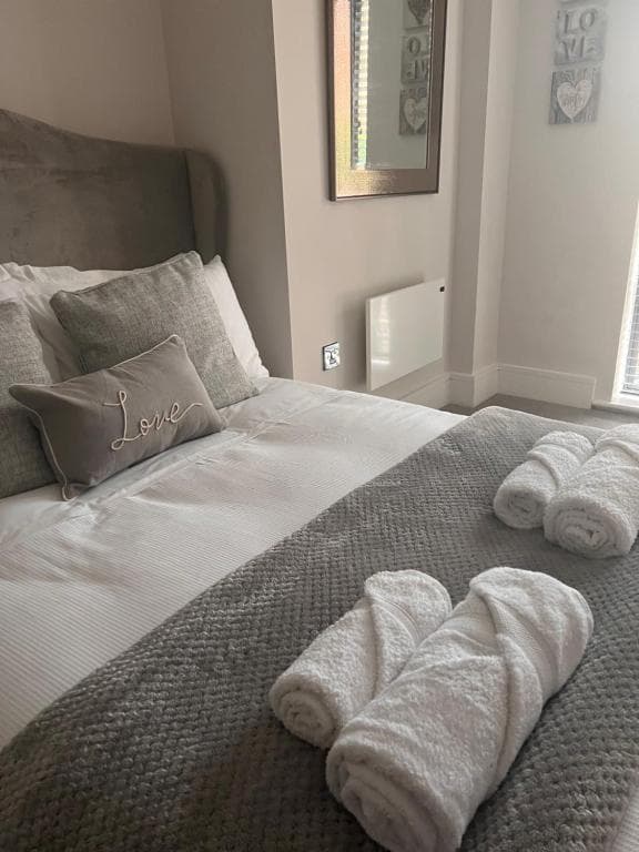 SMS LUXURY APARTMENT, LONDON MEWS, YORK