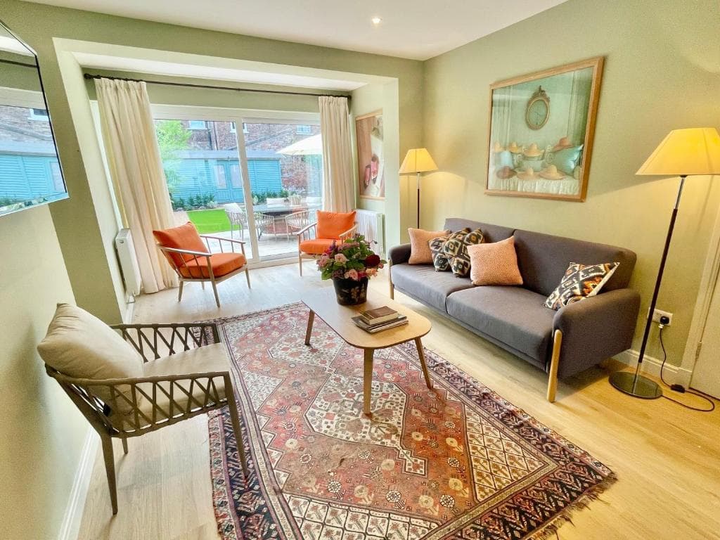 Pepperwell close to city centre-Pet Friendly