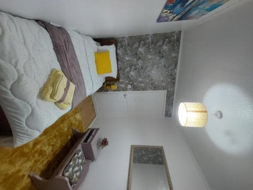 Accommodation at Lovely 2-Bed House in the heart of Woodhouse Leeds in leeds