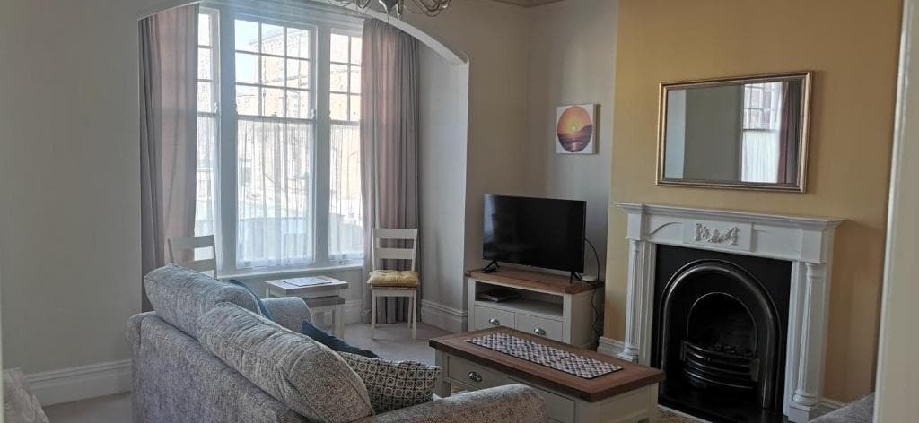 27 Princess Royal - 2 Apartments