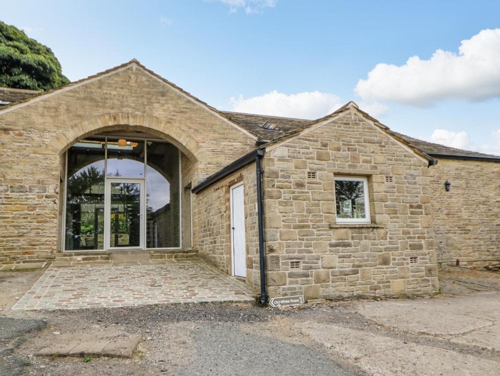 Accommodation at 2 Bedroom Barn Conversion in halifax