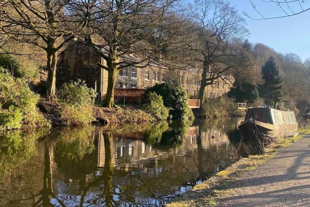 Accommodation at Luxury family home “The Glen” in mankinholes