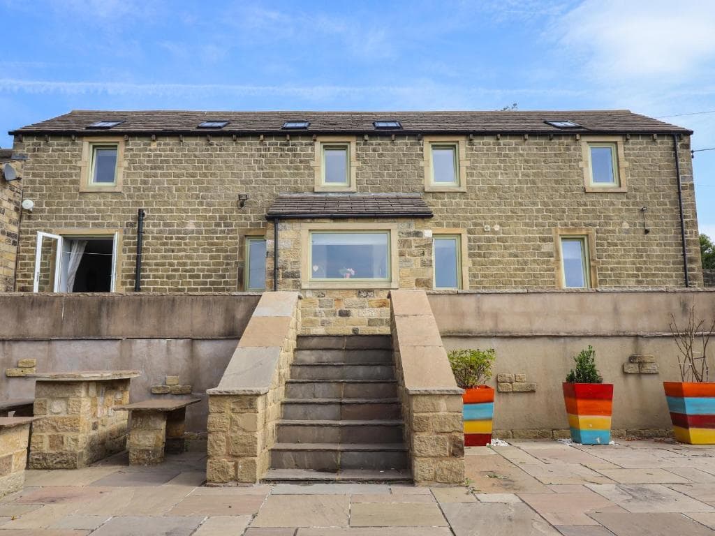 Accommodation at Low Barn in bradley