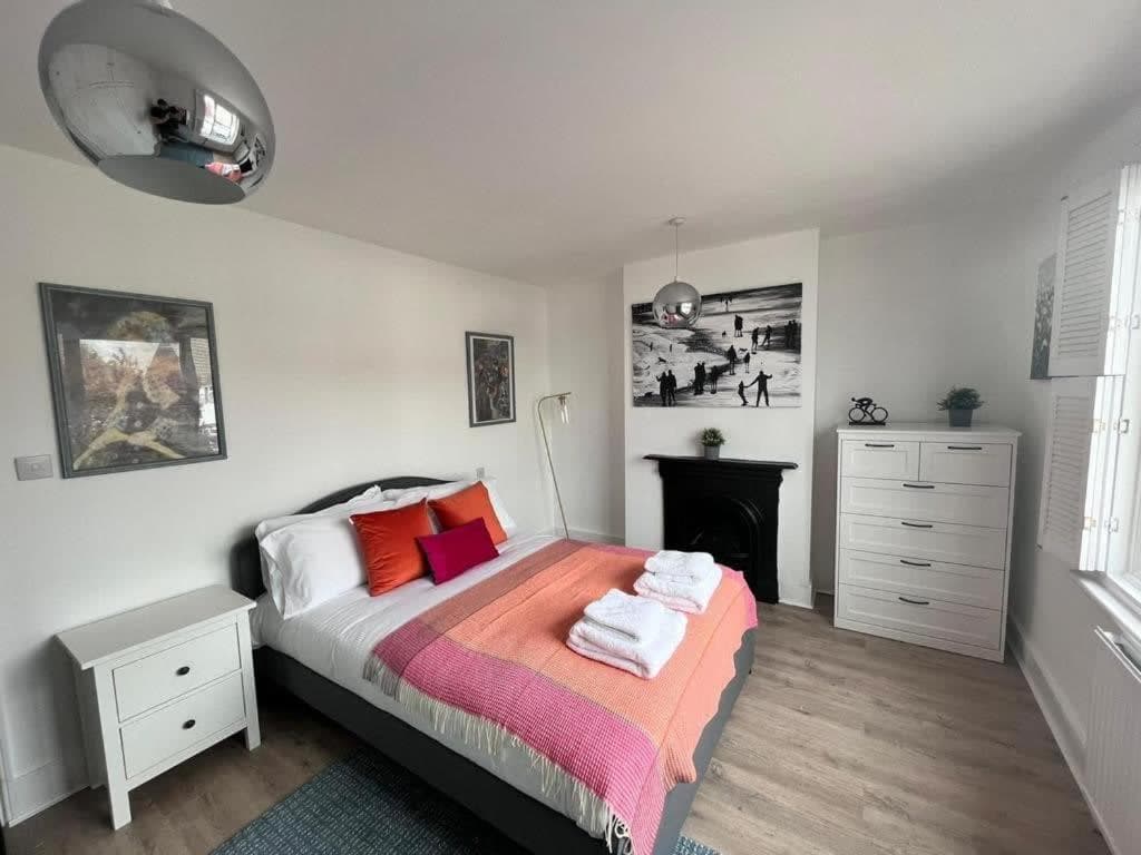 Accommodation at Eston Stylish 3 bedroom House in middlesbrough