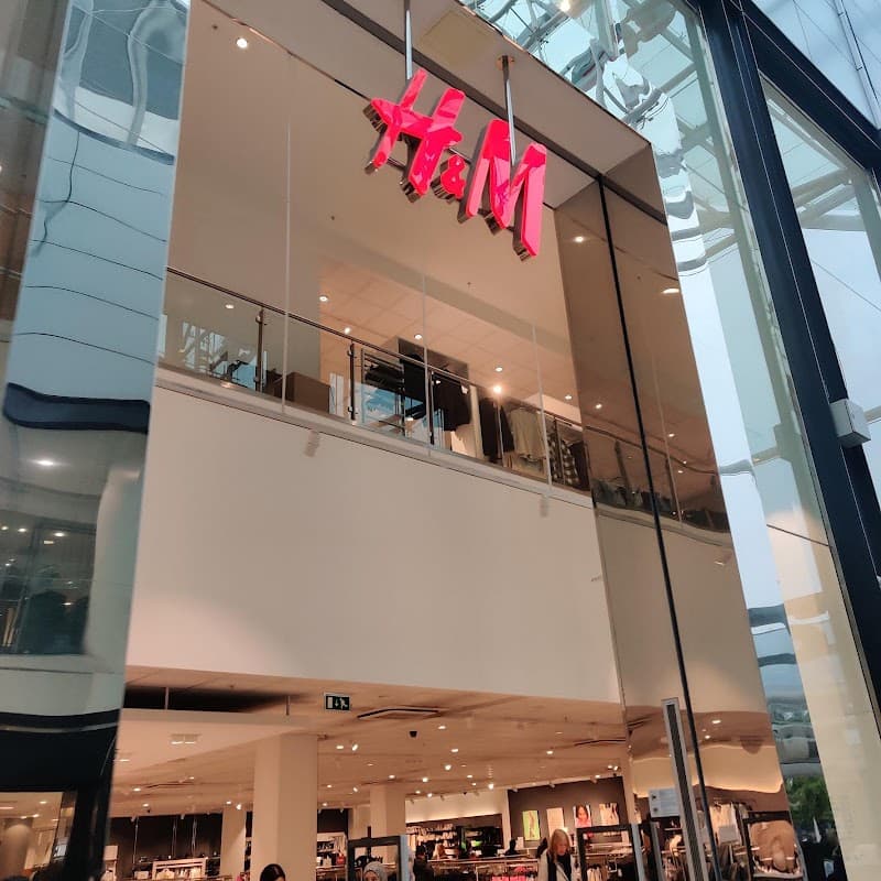 H&M - Clothes Shops in hull