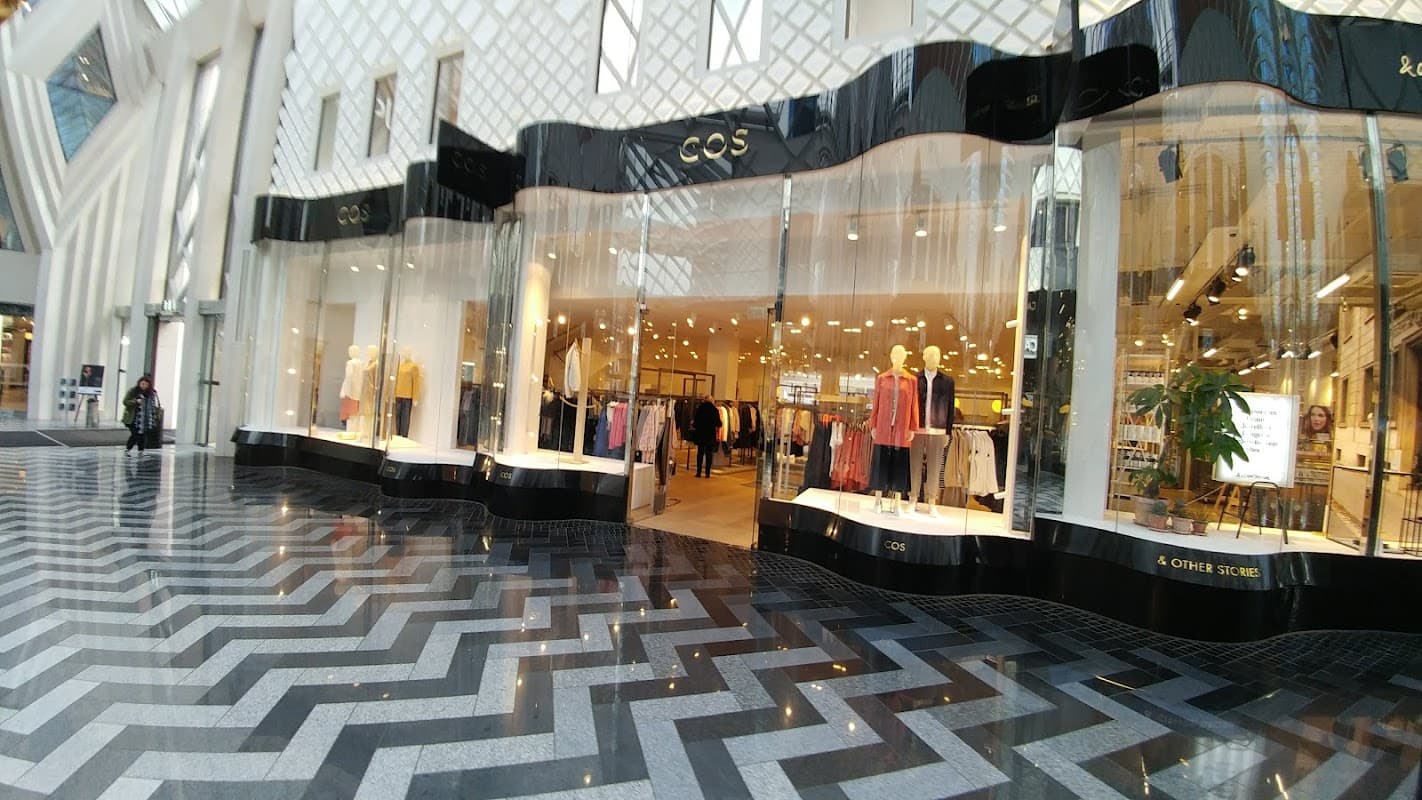 COS - Clothes Shops in leeds