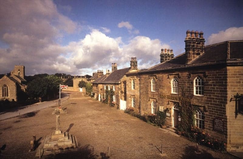 ||Ripley Castle in the evening|