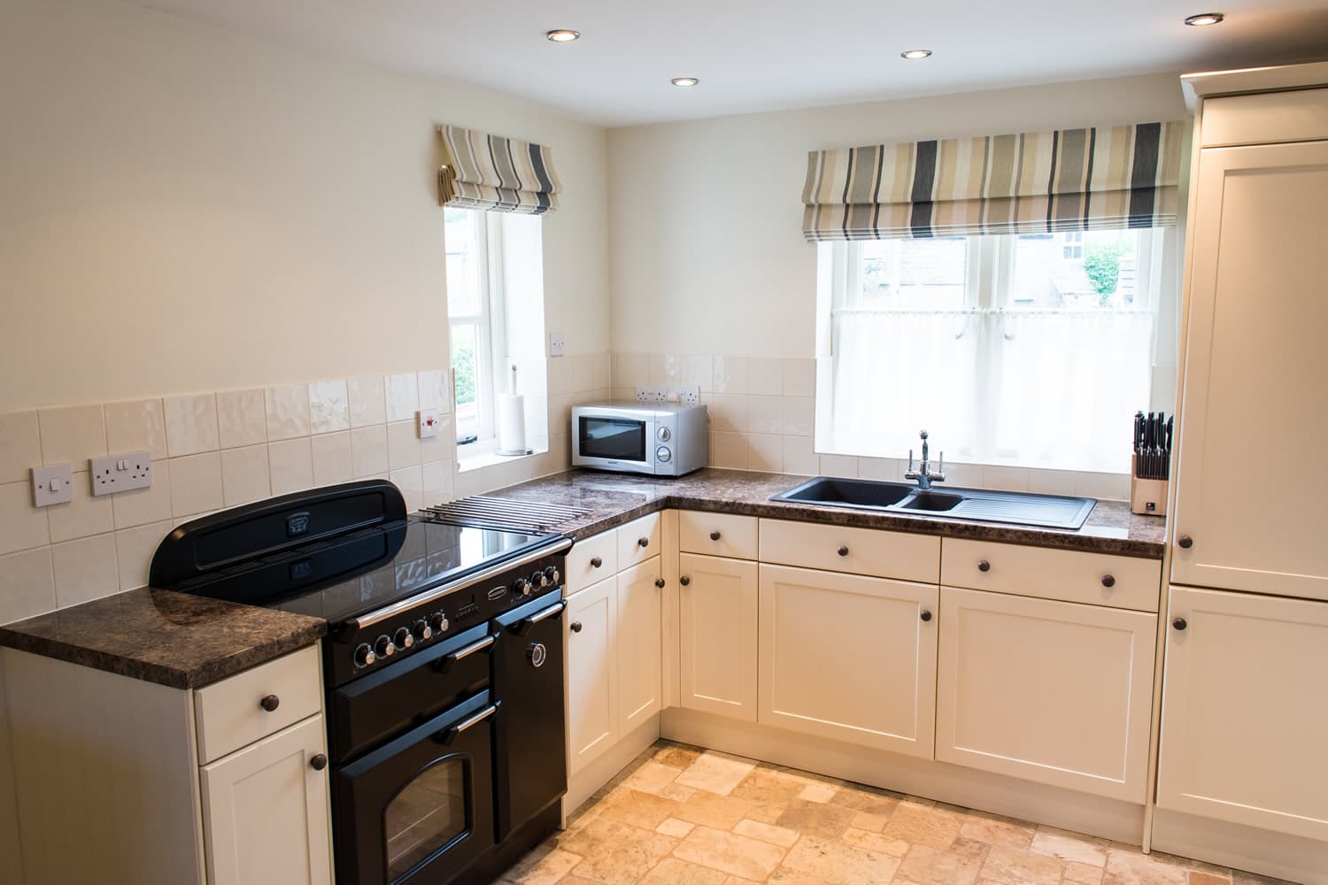 Holly Cottage Image 10