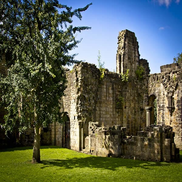 Kirkstall Abbey Image 3