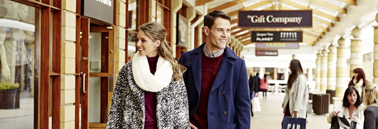 Lakeside Village Image 4