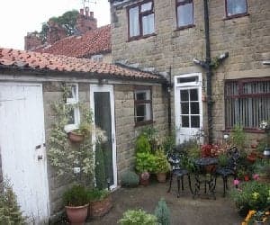 Lilac Cottage Image 1