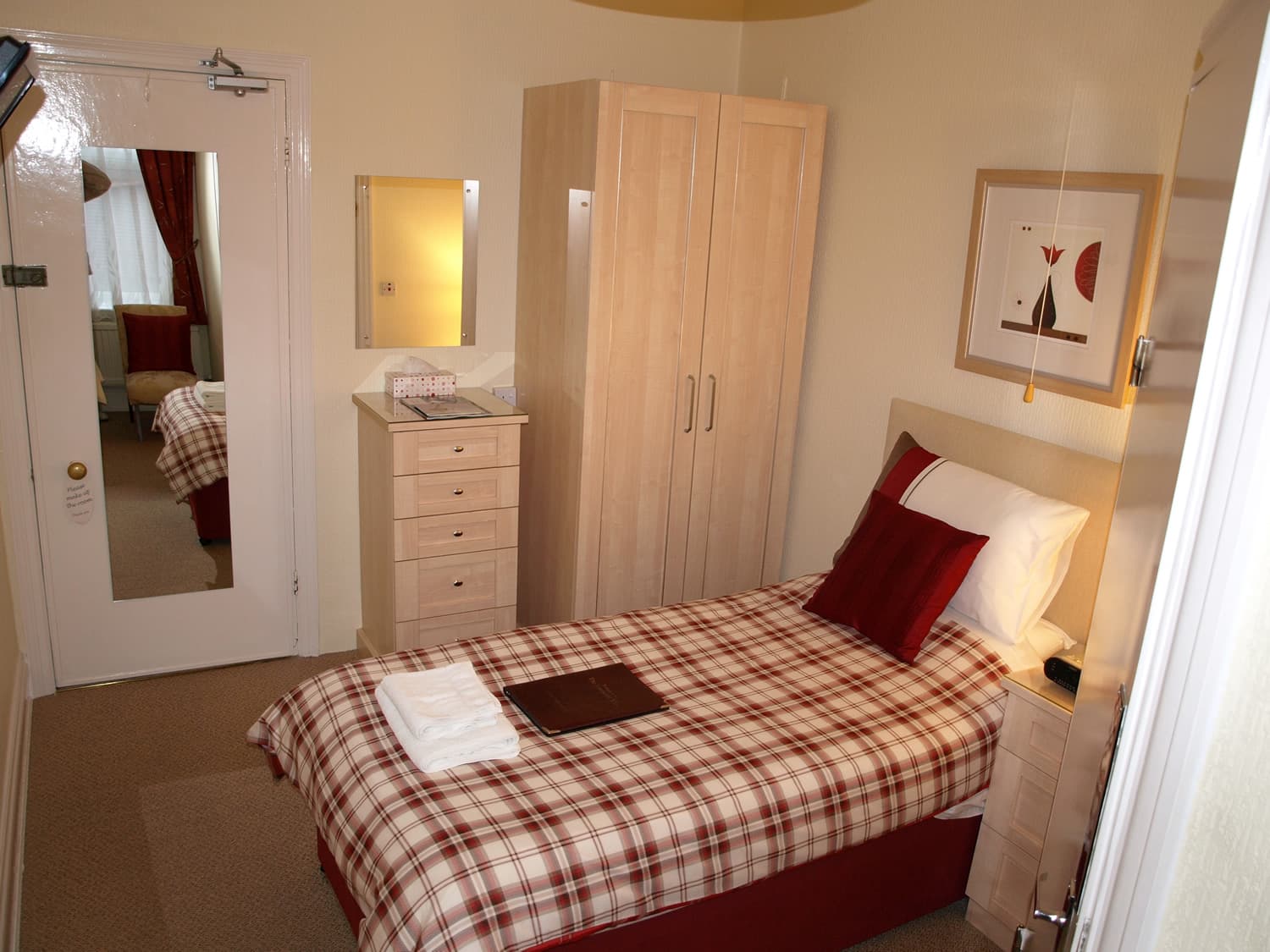 Lonsdale Villa Image 3