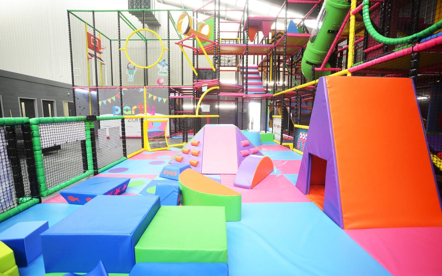 Stompers Play Gym Image 4