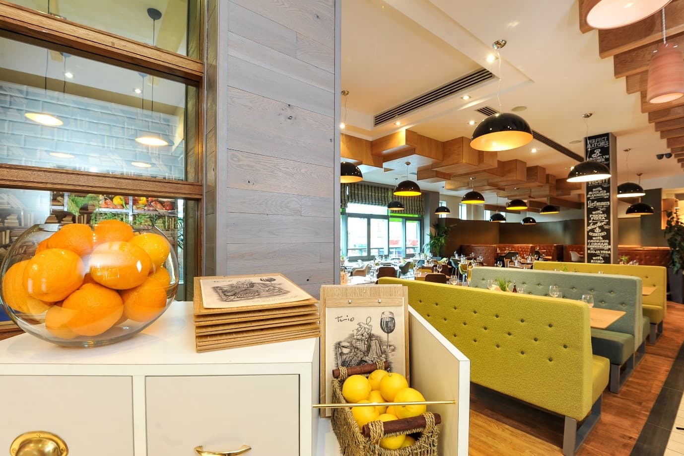 Trio Bar & Grill Image 1