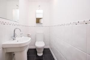 The Boulevard - Stunning 3 Bedroom Apartment With Free Parking Image 2