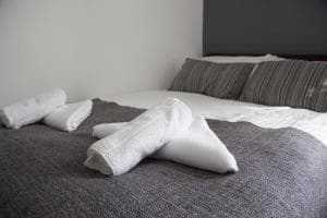 Spring Close Apartments Image 2