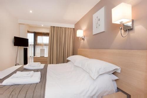 Saint Georges Keep Image 2